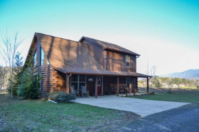 Cozy Cabin Living by Lake Chatuge with Covered Patio